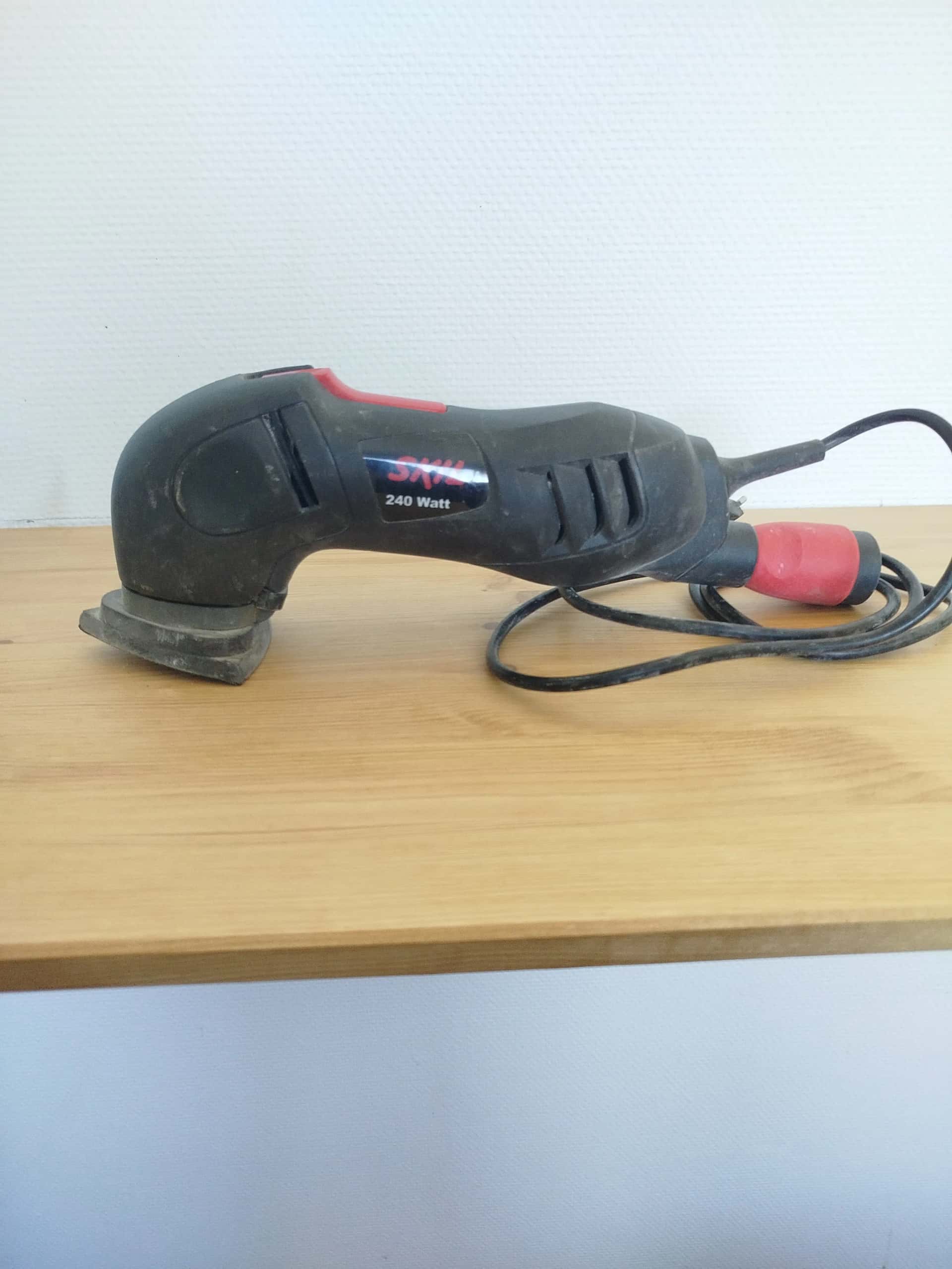 Ponceuse delta filaire