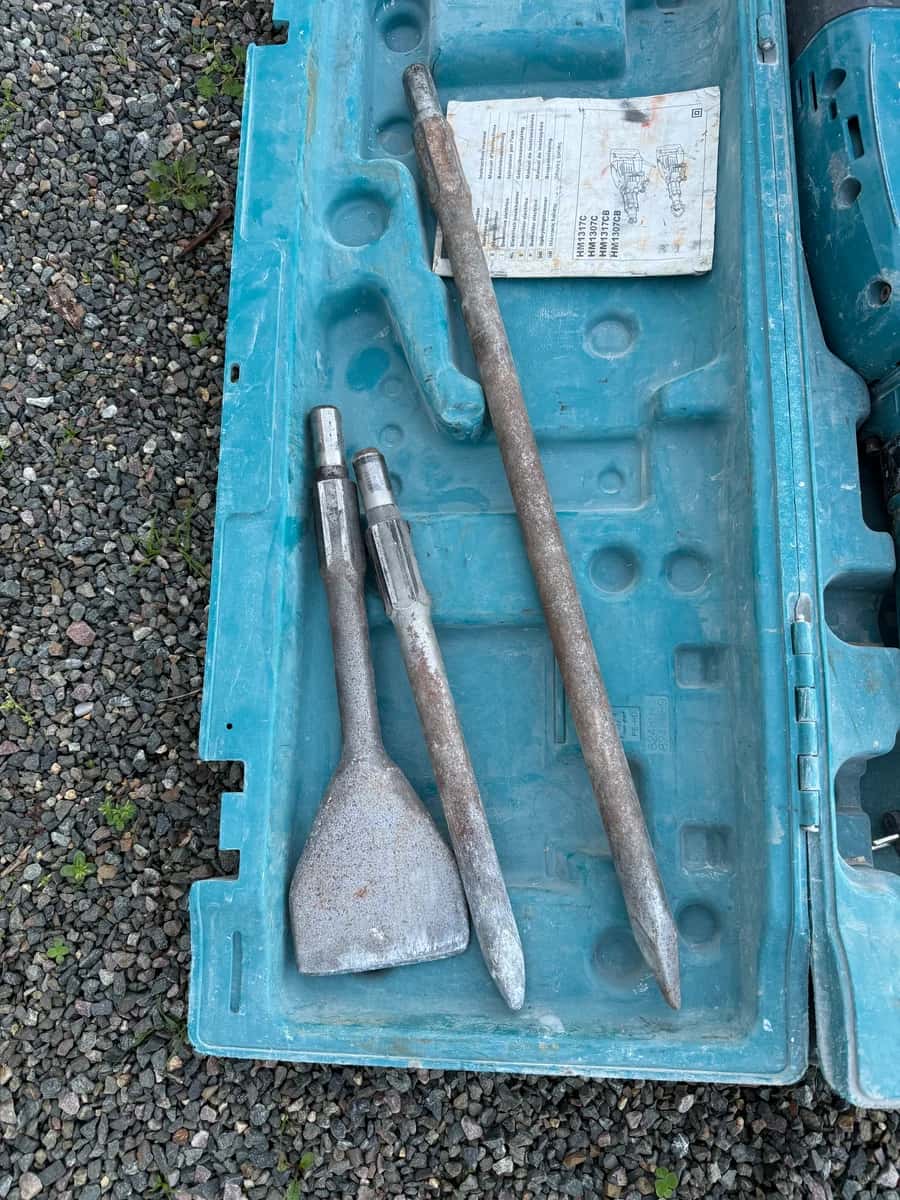 Marteau piqueur AVT Makita à louer