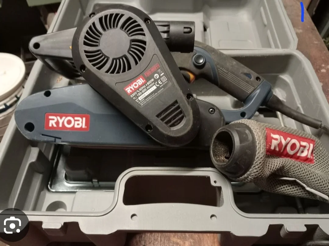 Ponceuse a bande 220v + bandes abrasives