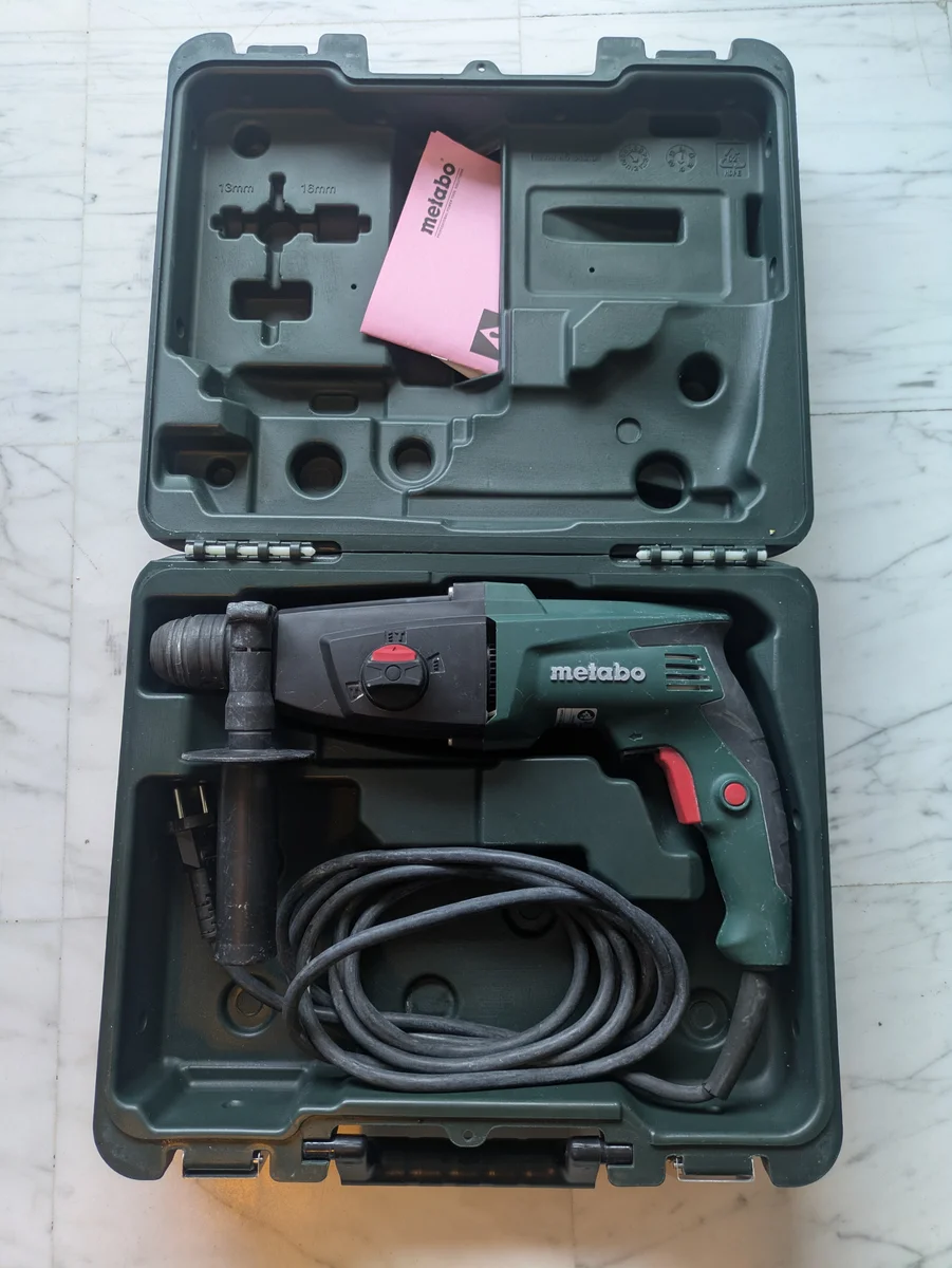 Perceuse marteau perforateur burineur METABO 800w SDS Plus