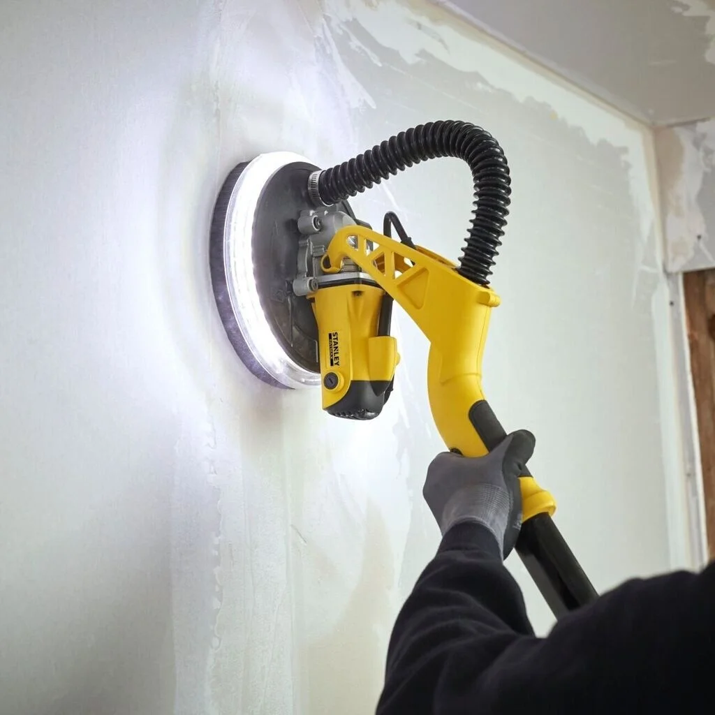 A louer - ponceuse girafe STANLEY FATMAX - neuve