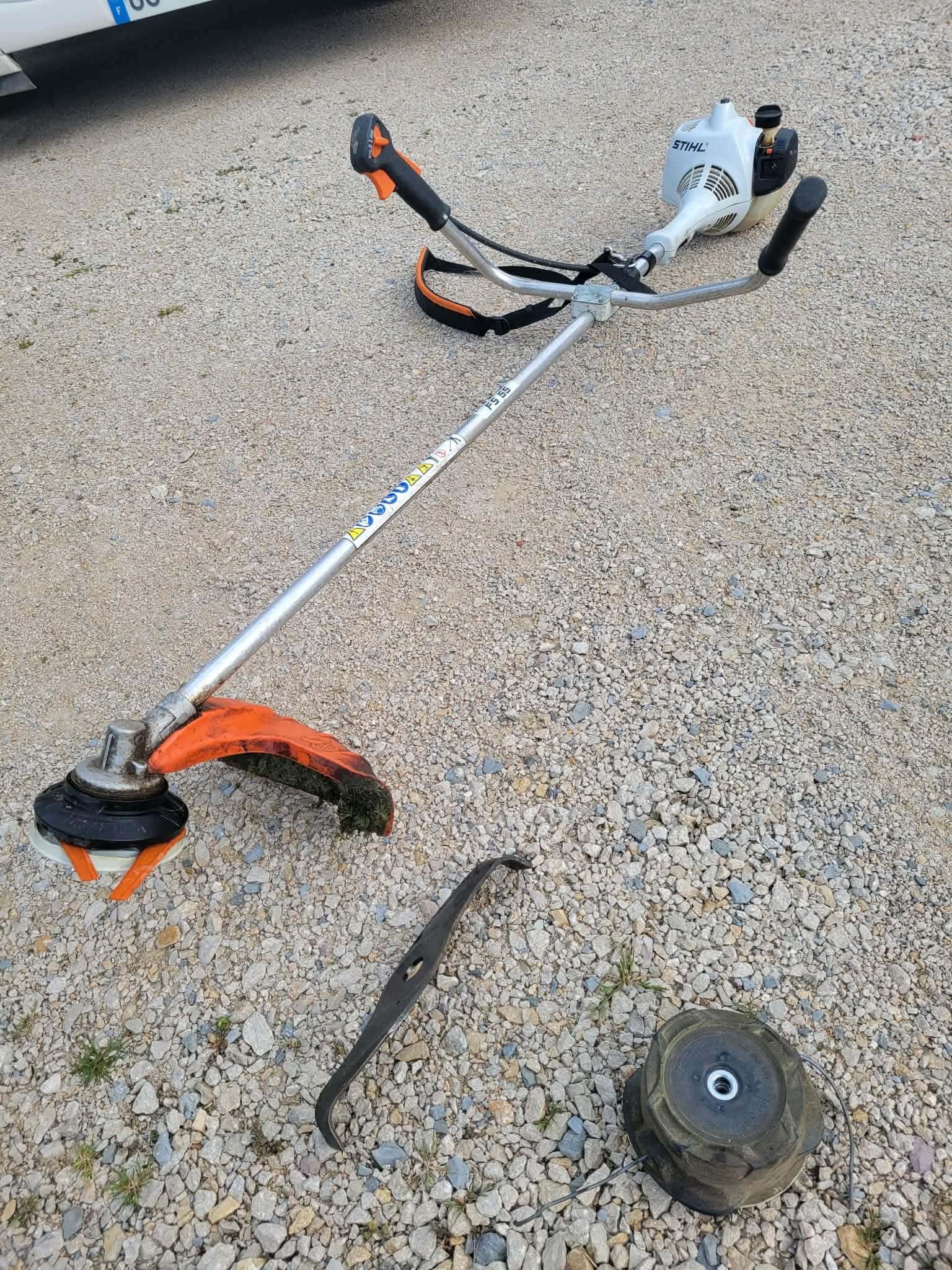 Débroussailleuse thermique