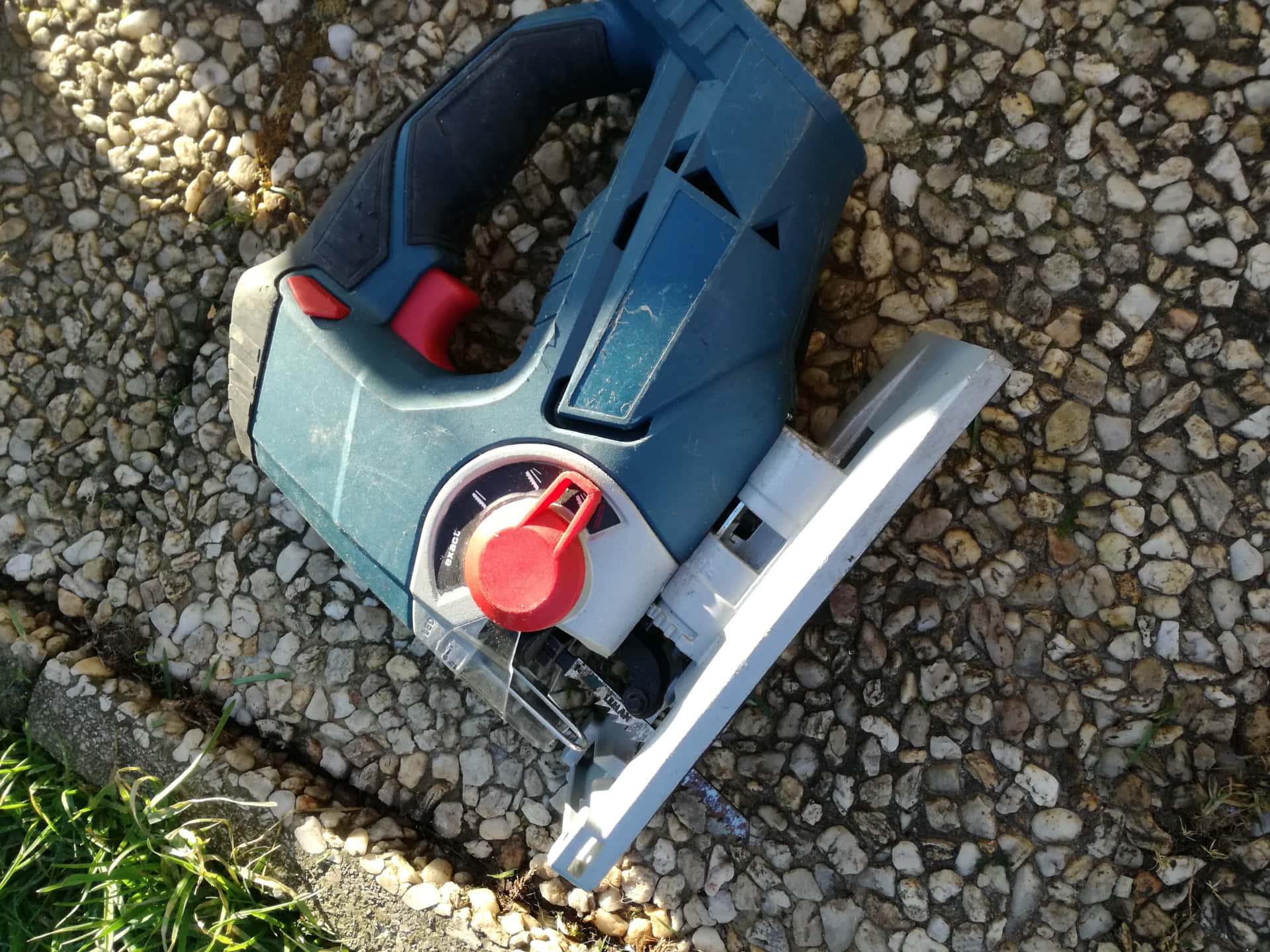 scie sauteuse sur batterie