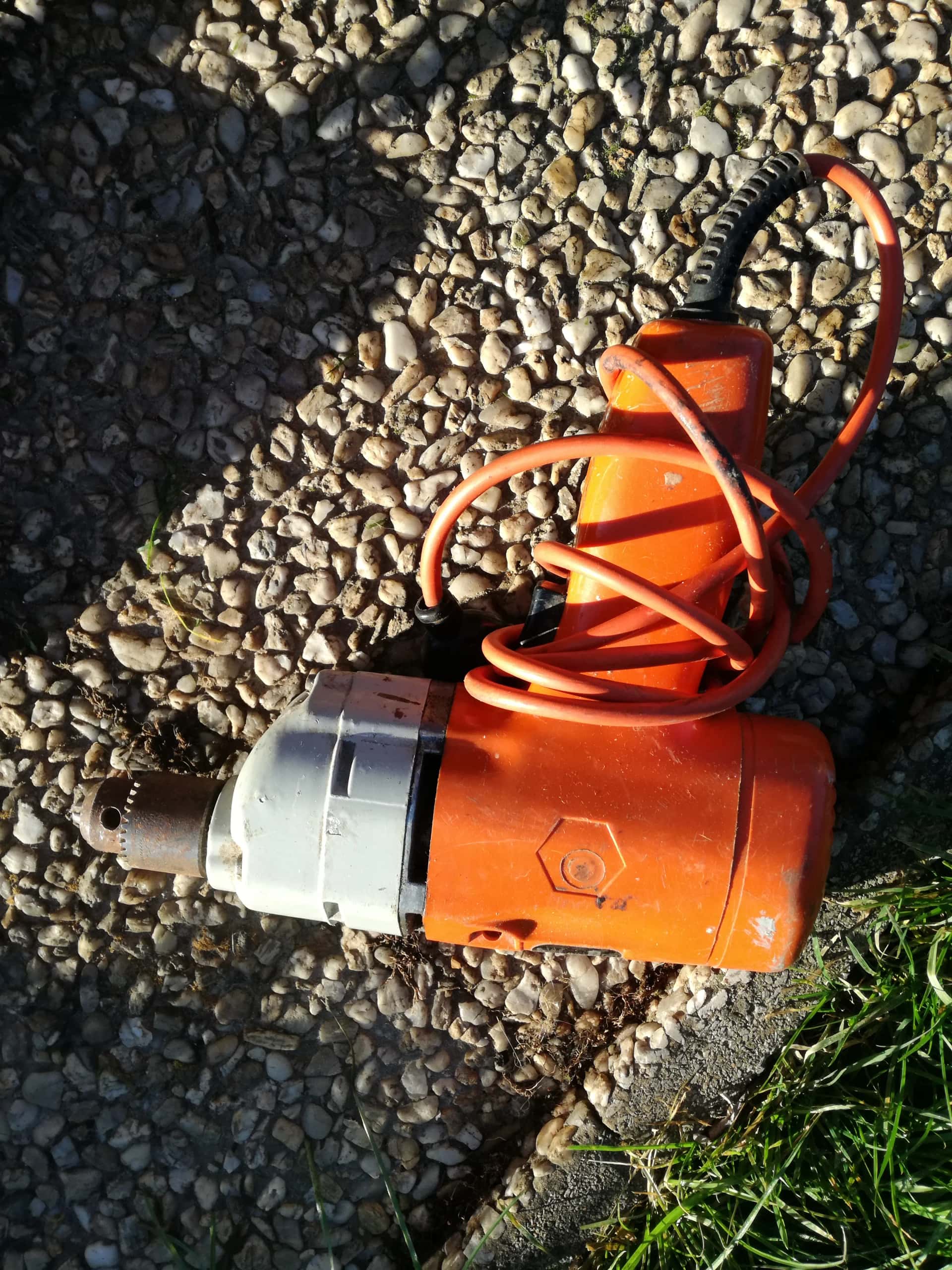 petite perceuse bien pratique