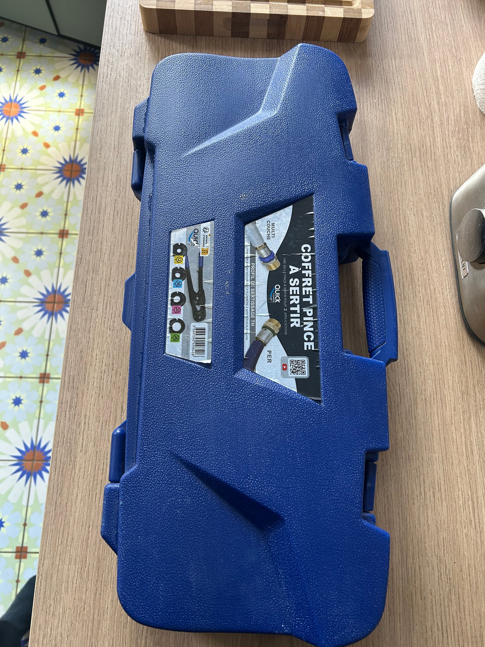 Pince à sertir plomberie