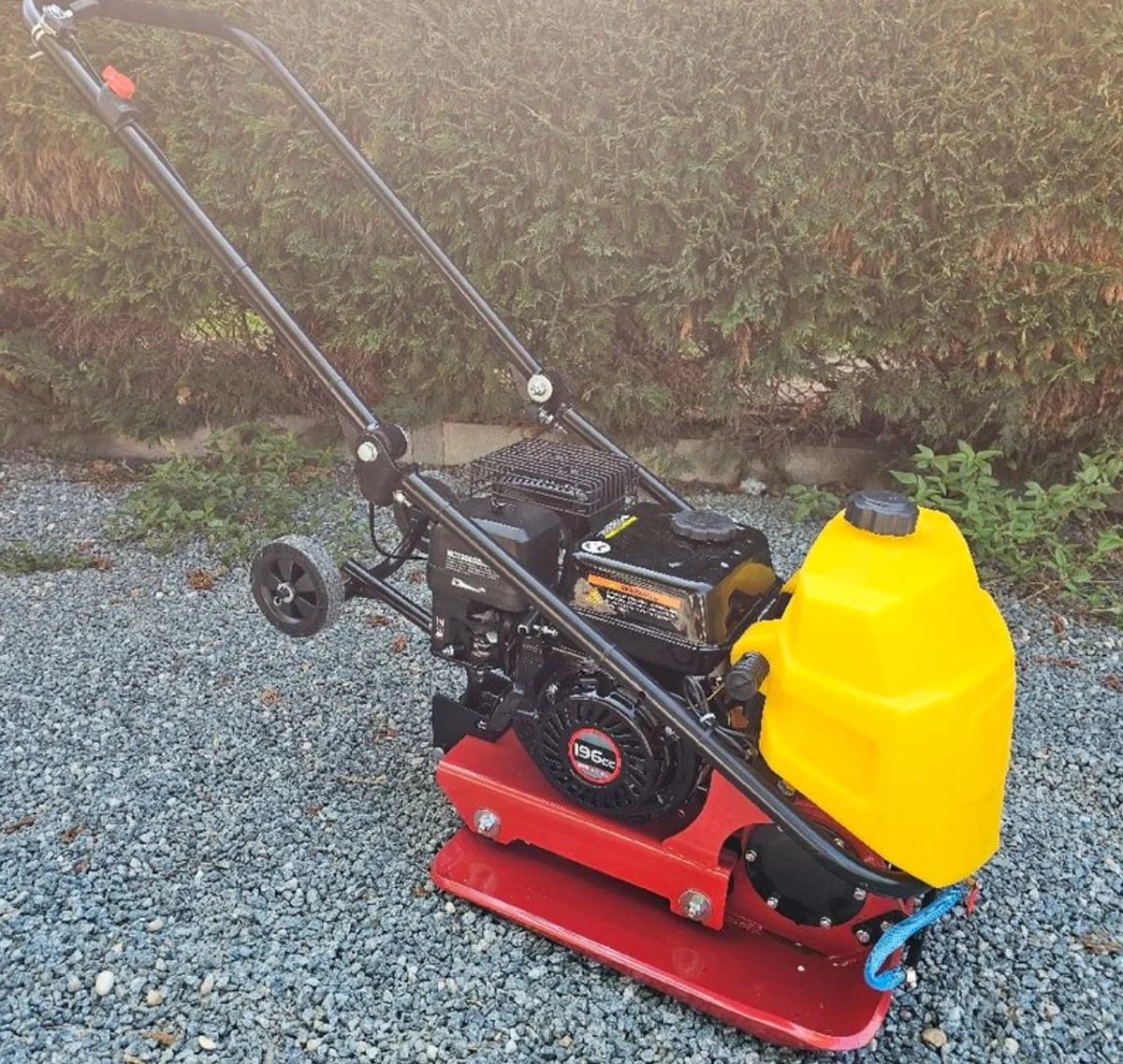 Location plaque vibrante