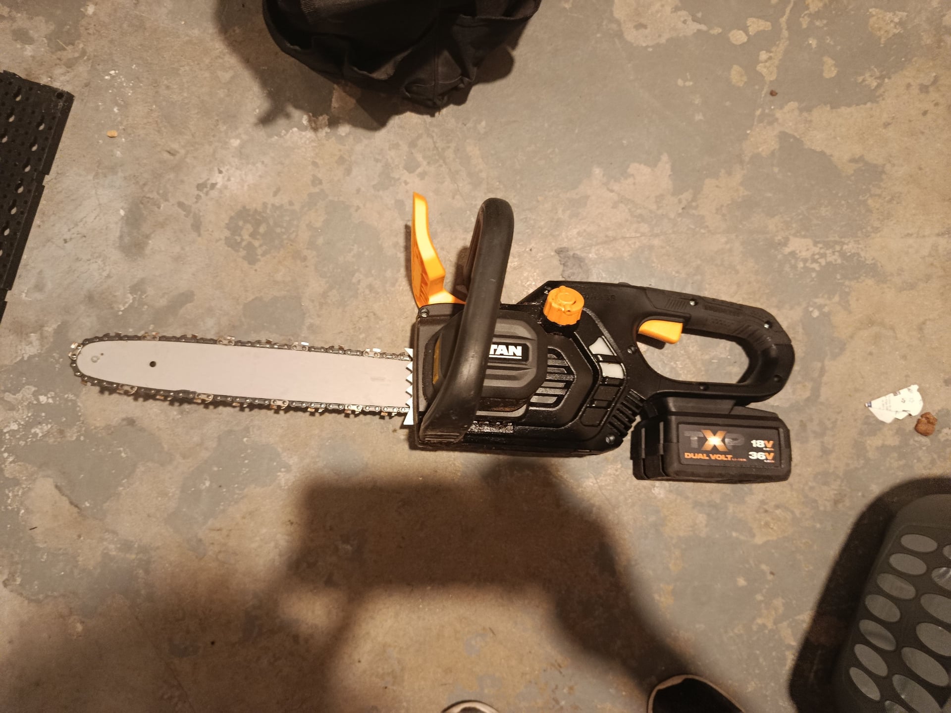 Tronçonneuse a batterie