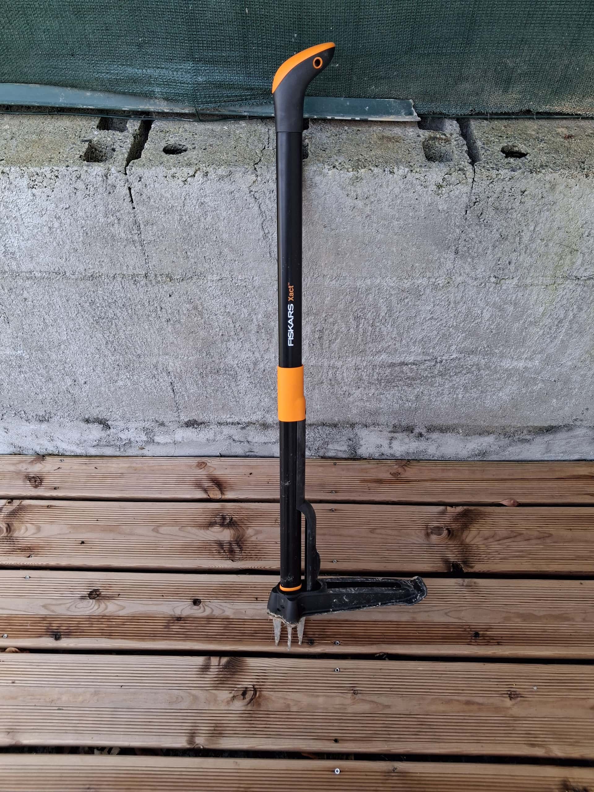 Désherbeur à griffes