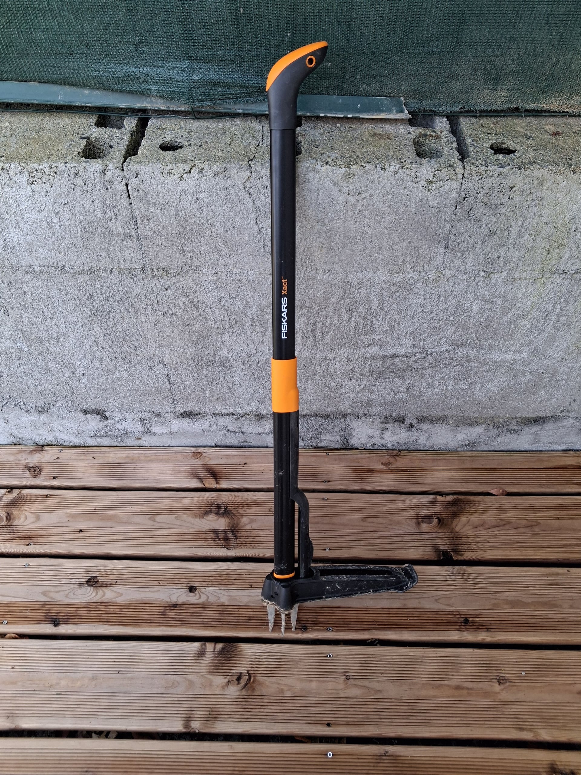 Désherbeur à griffes