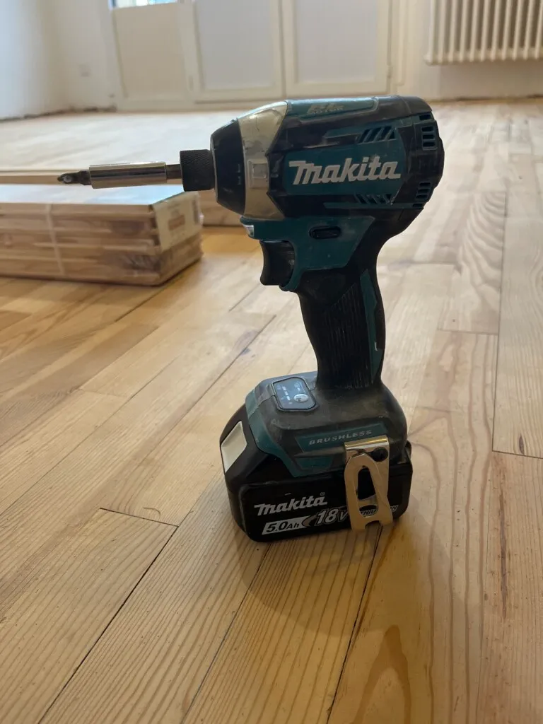 Visseuse à choc Makita sur batterie