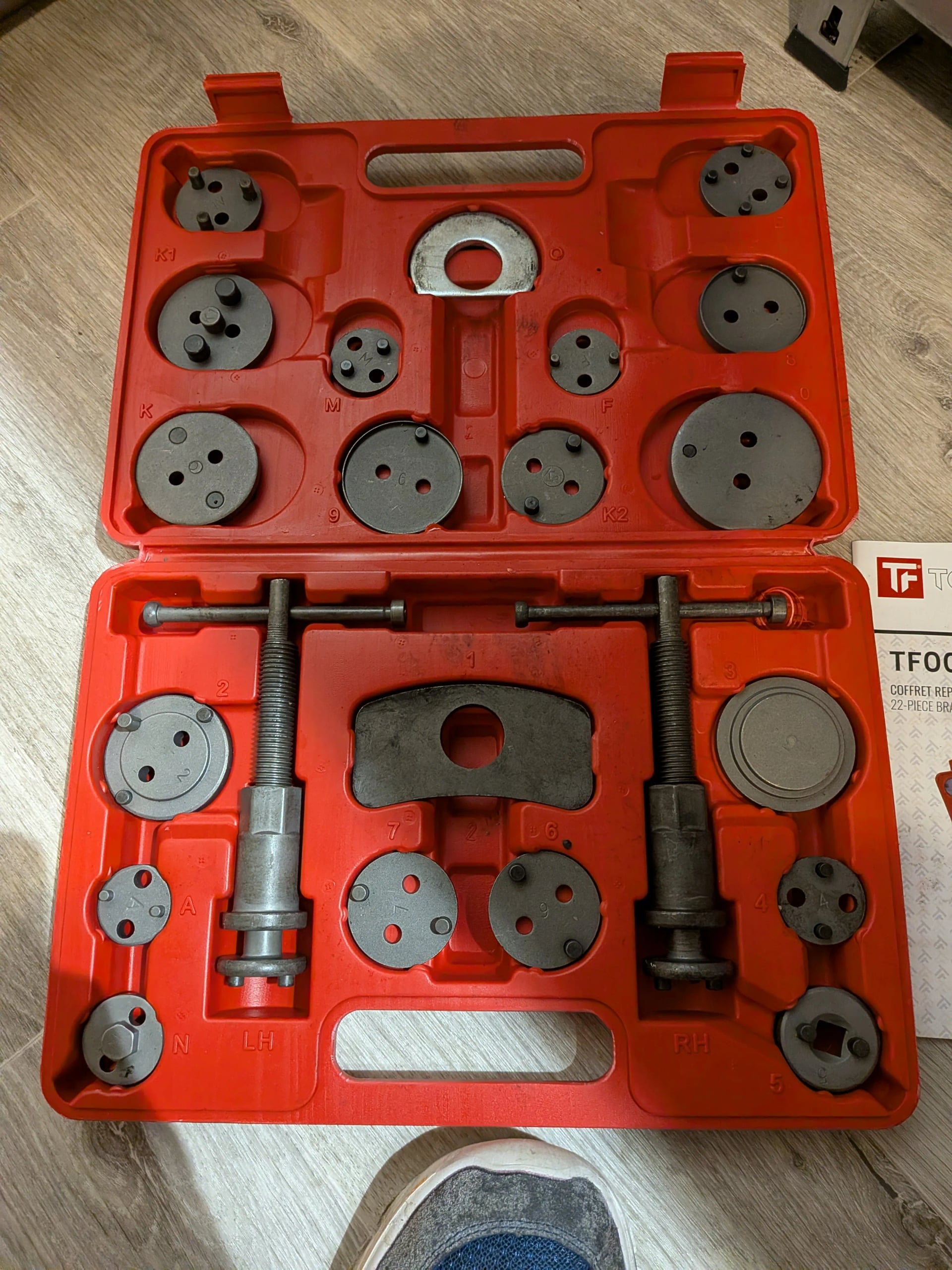 coffret repousse pistons de freins 22 pièces