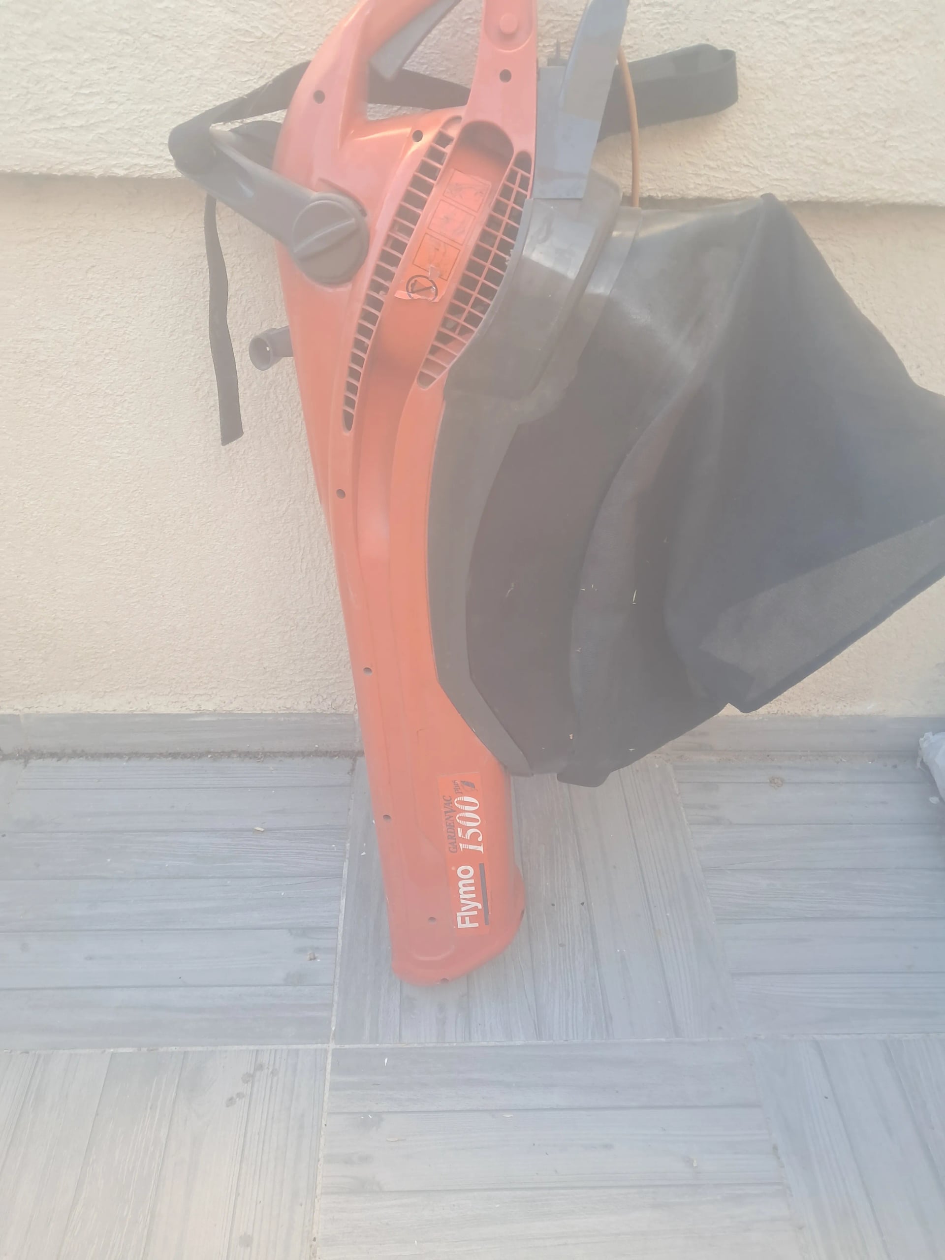 Aspirateur souffleur