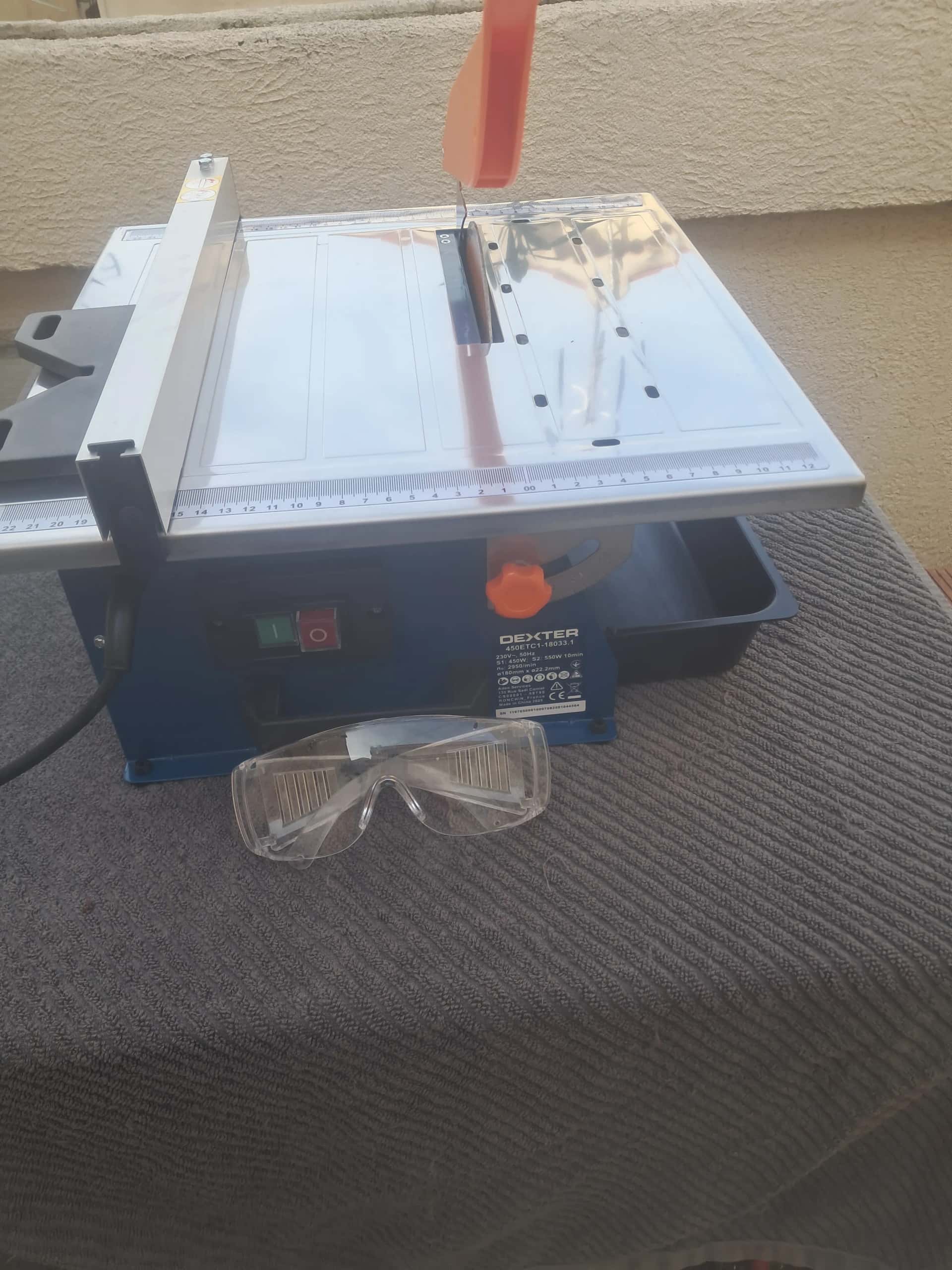 Coupe-carreaux électrique