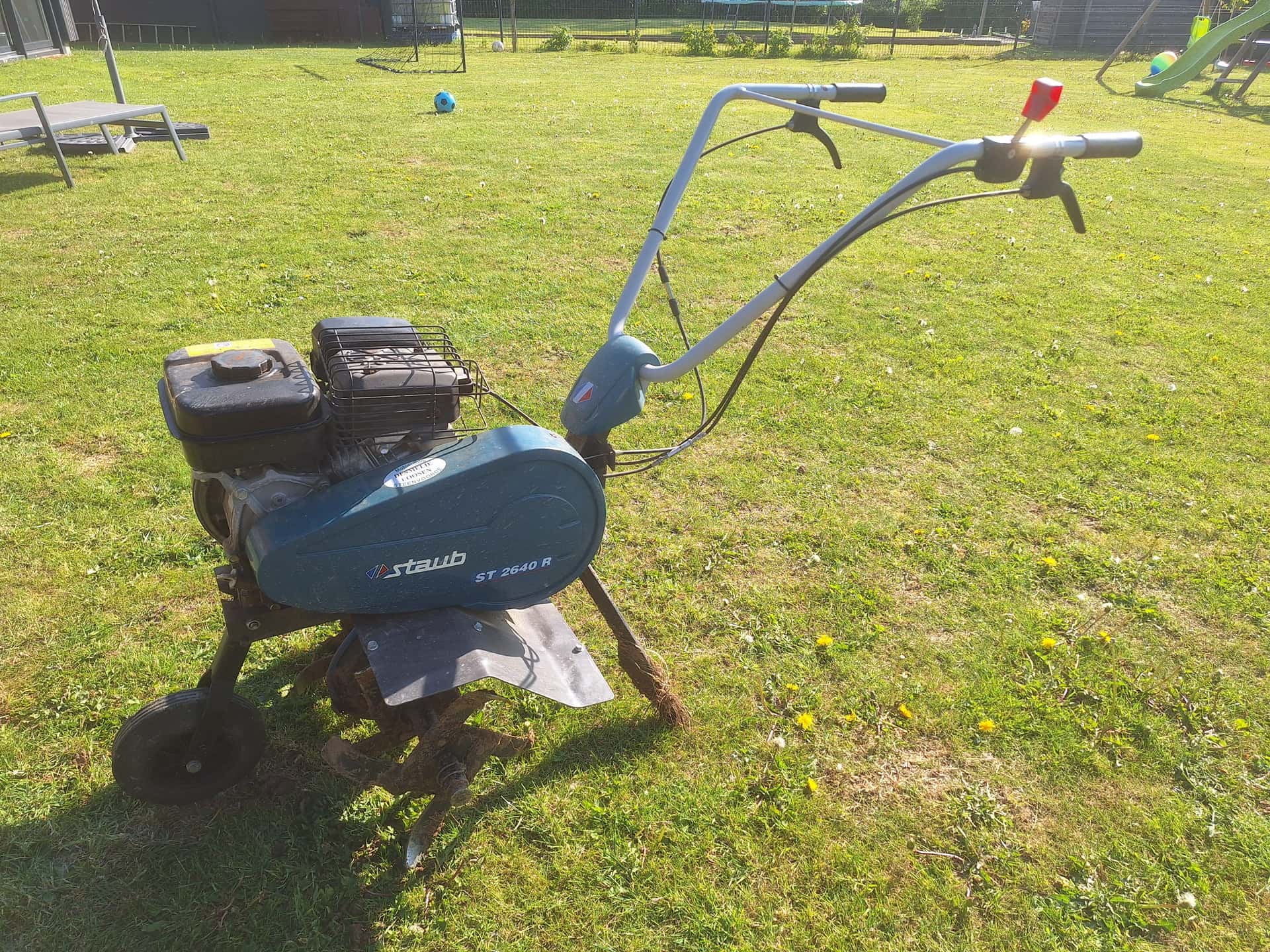 Motobineuse staub
