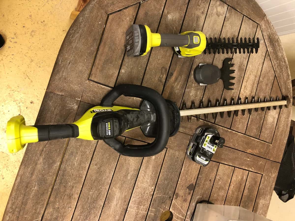 Taille haie Ryobi à louer