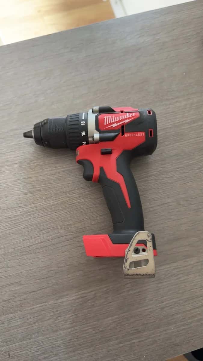 Perceuse Visseuse Milwaukee M18 à louer entre particuliers
