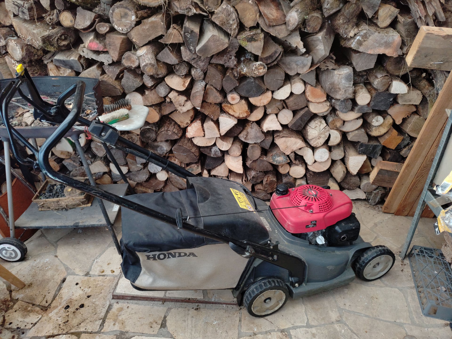 LOCATION DÉBROUSSAILLEUSE THERMIQUE HUSQVARNA 128R