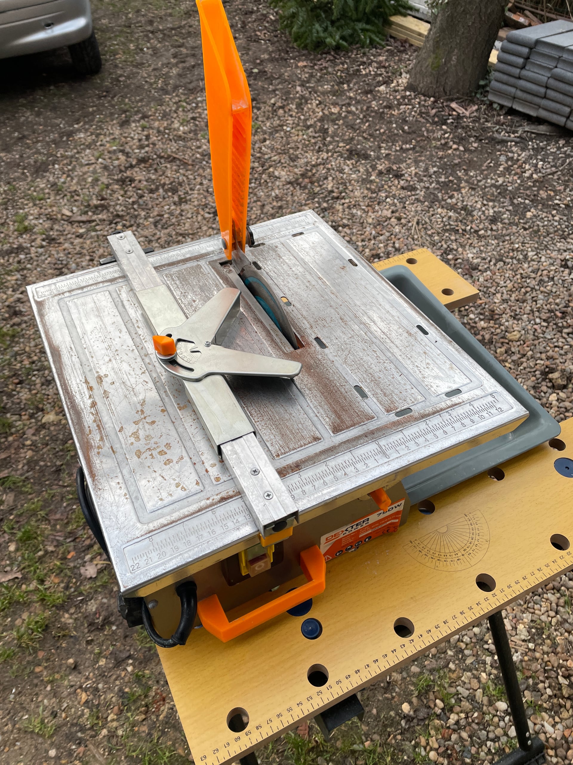 Coupe carreaux électrique