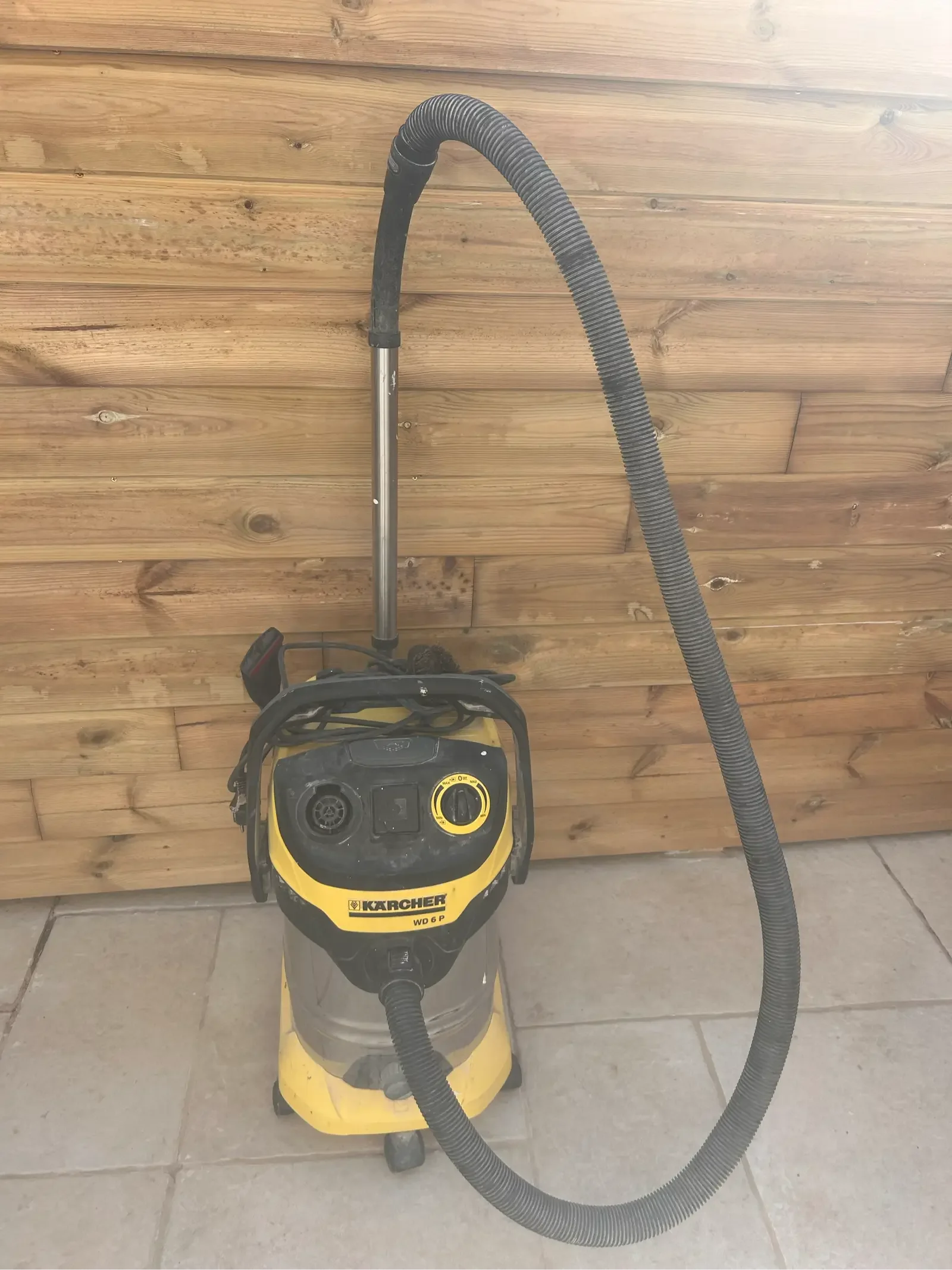 Aspirateur karcher chantier eau/poussiere