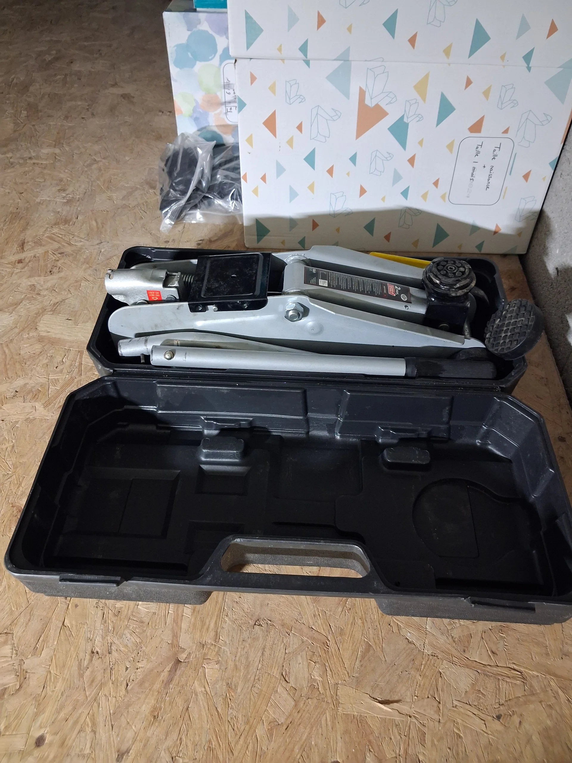 Cric hydraulique
