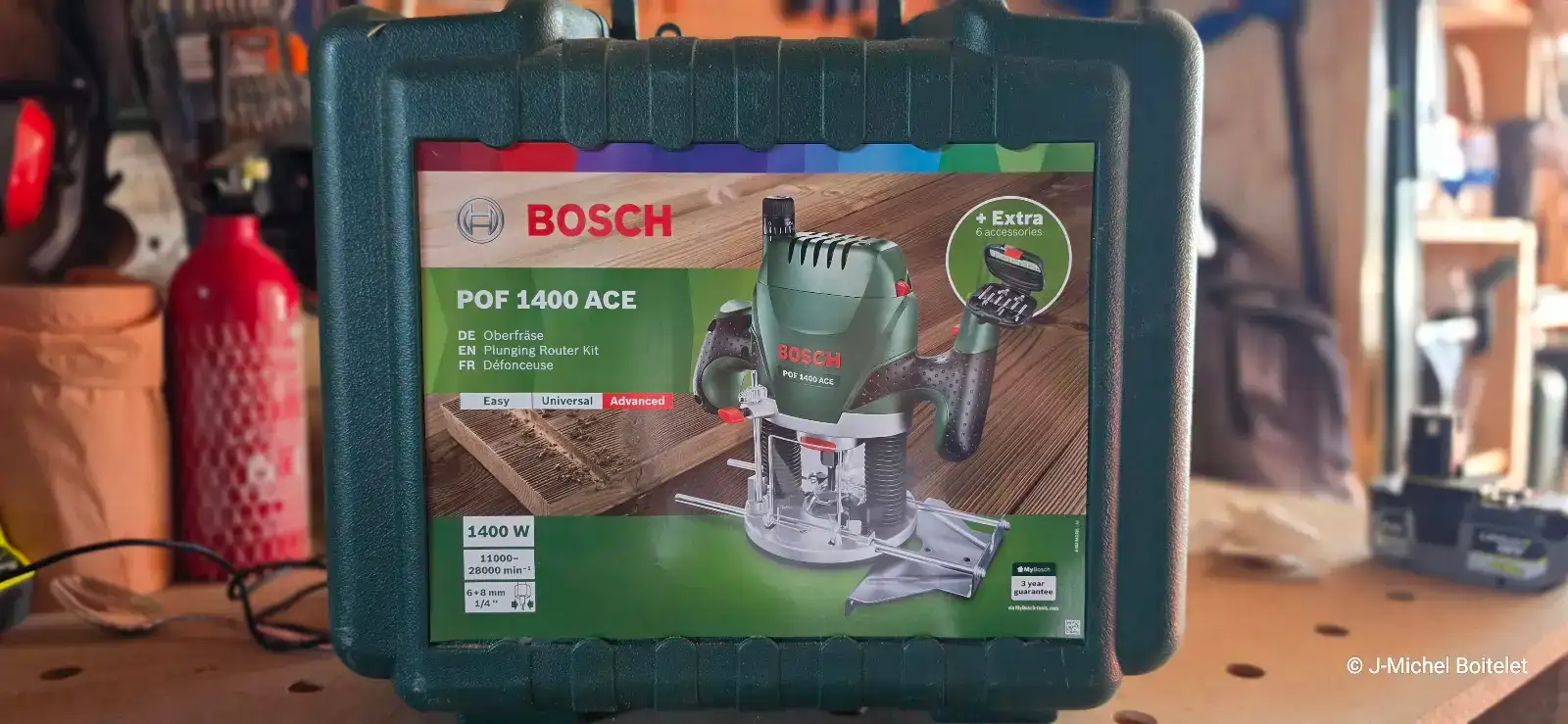Defonceuse à fil Bosch
