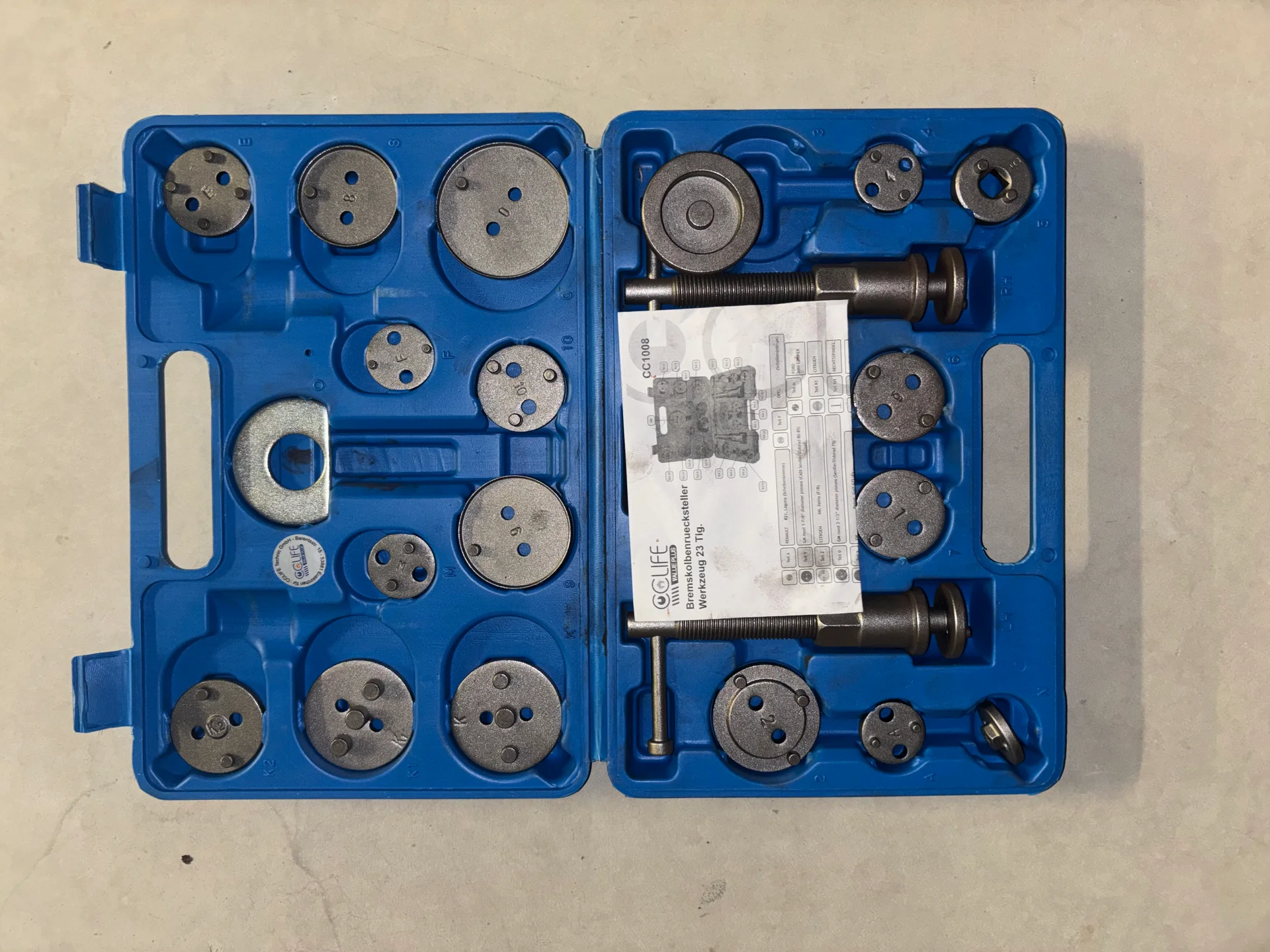 Kit de changement de plaquettes de freins automobiles 