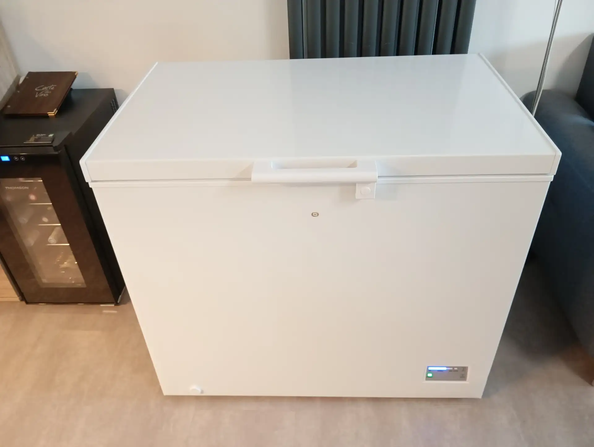 Location congélateur coffre 246L