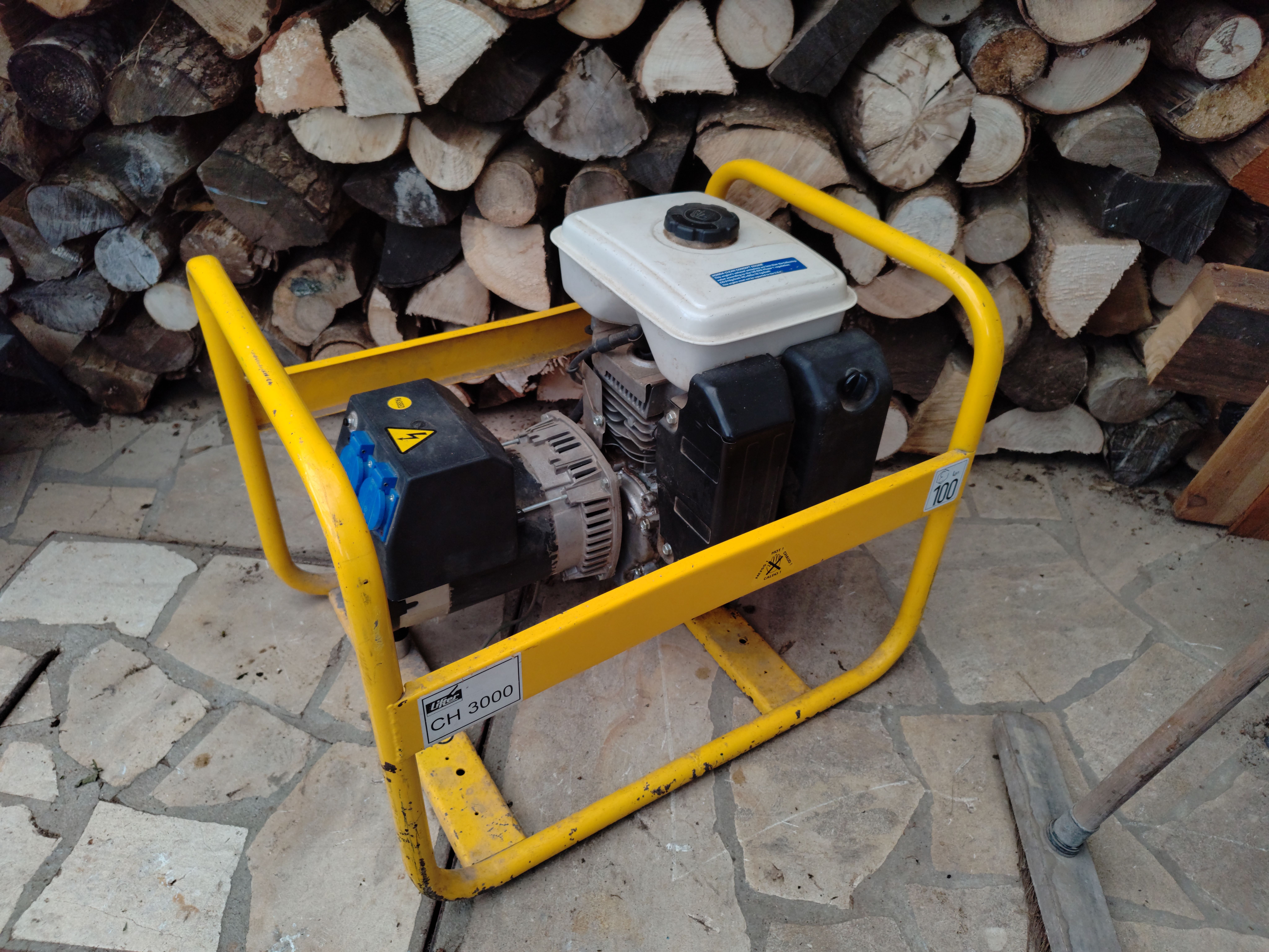LOCATION GROUPE ÉLECTROGÈNE Honda PRAMAC LIFTER CH3000