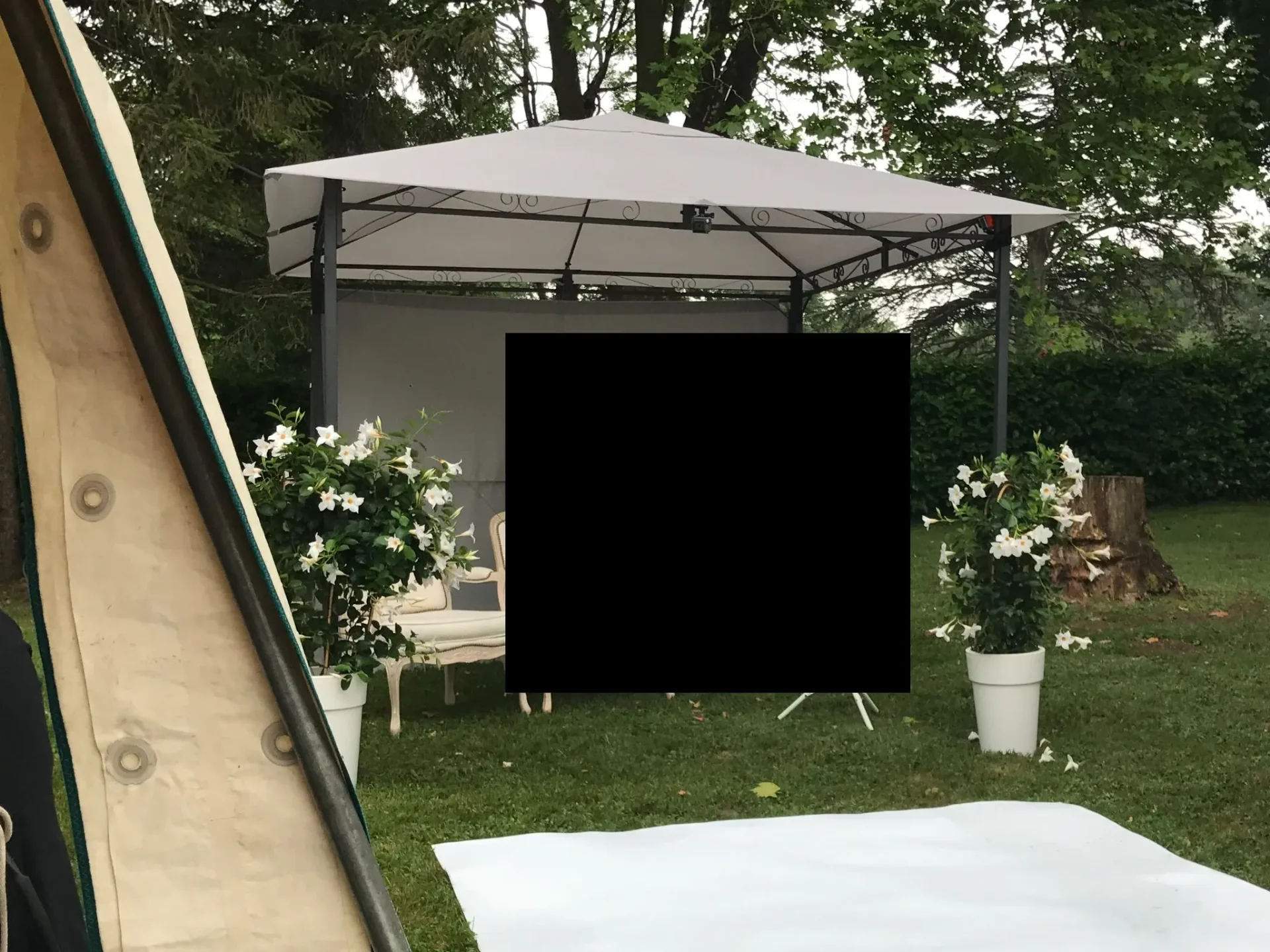 Location tonnelle 3 m x 3 m avec rallonge