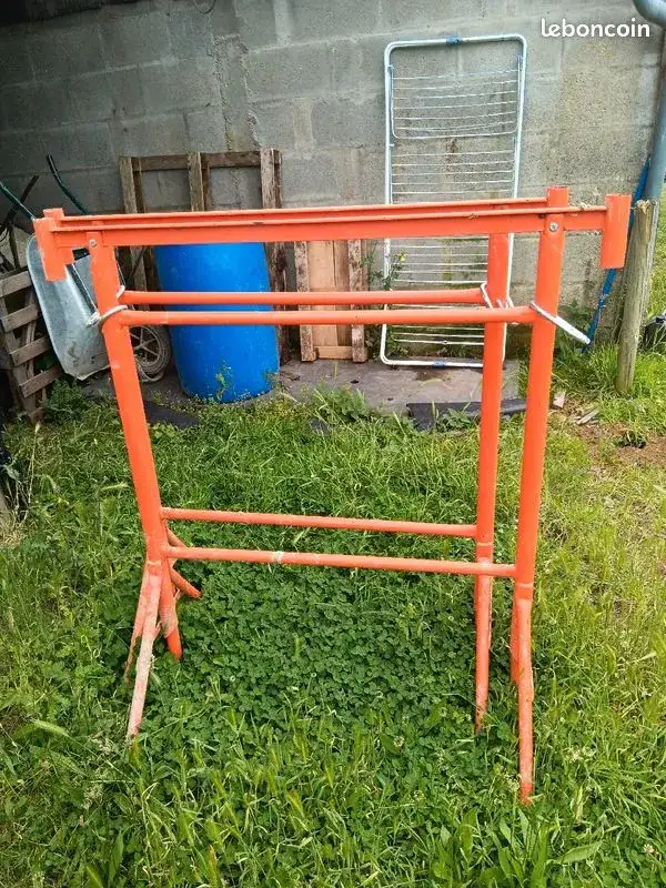 Location Tréteaux de maçon avec 2 bastaings – Mr Courtois
