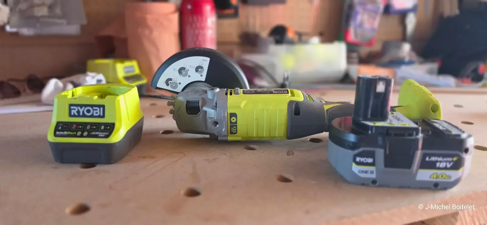Meules d'angle Ryobi 18 v