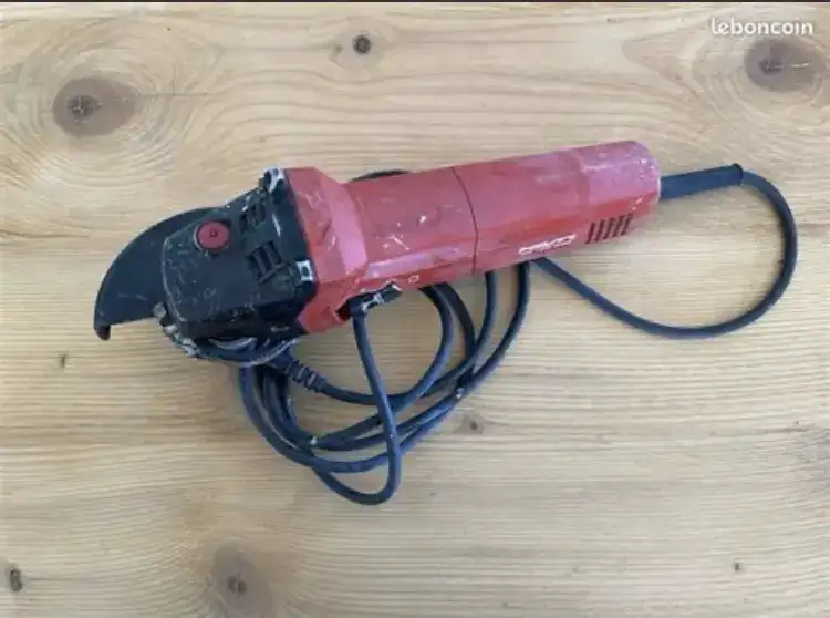 Meuleuse Hilti disque 125mm. Avec disque diamant ou 1 disque métal ou support pour disque à poncer.