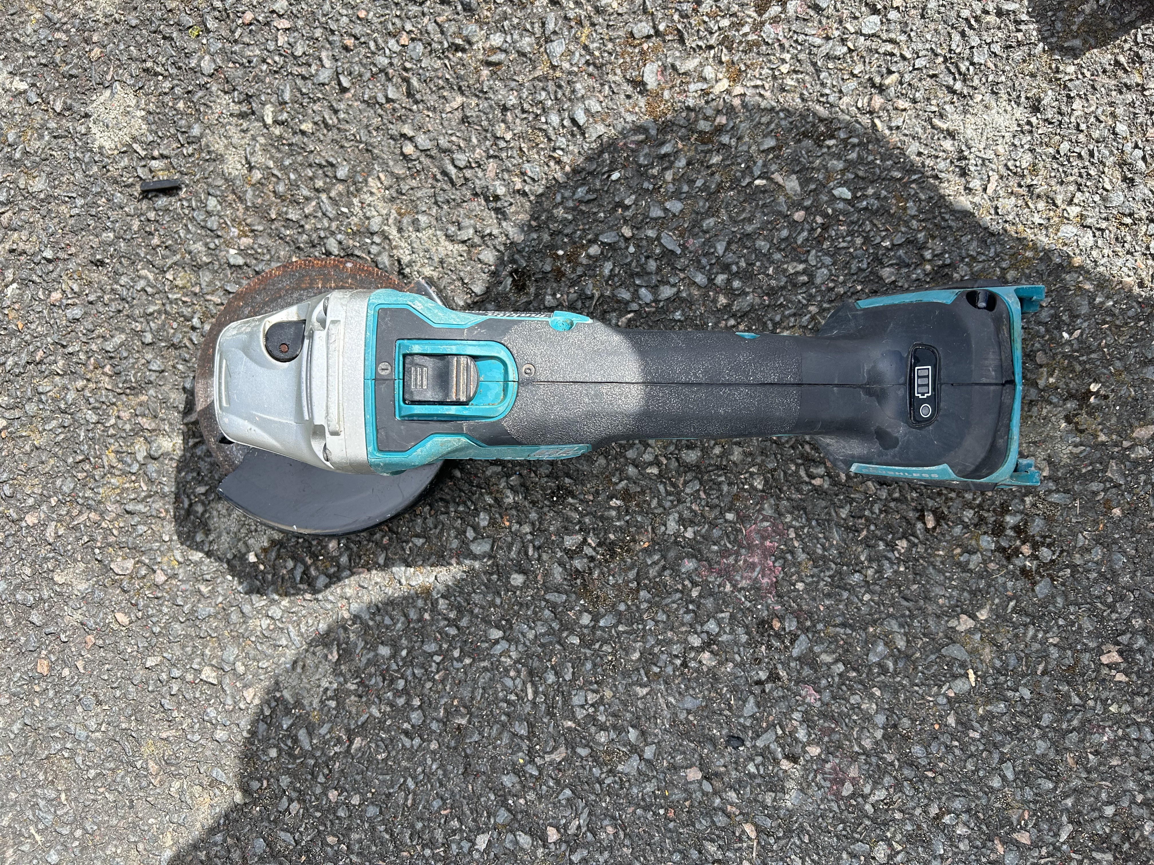Meuleuse sans-fil Makita