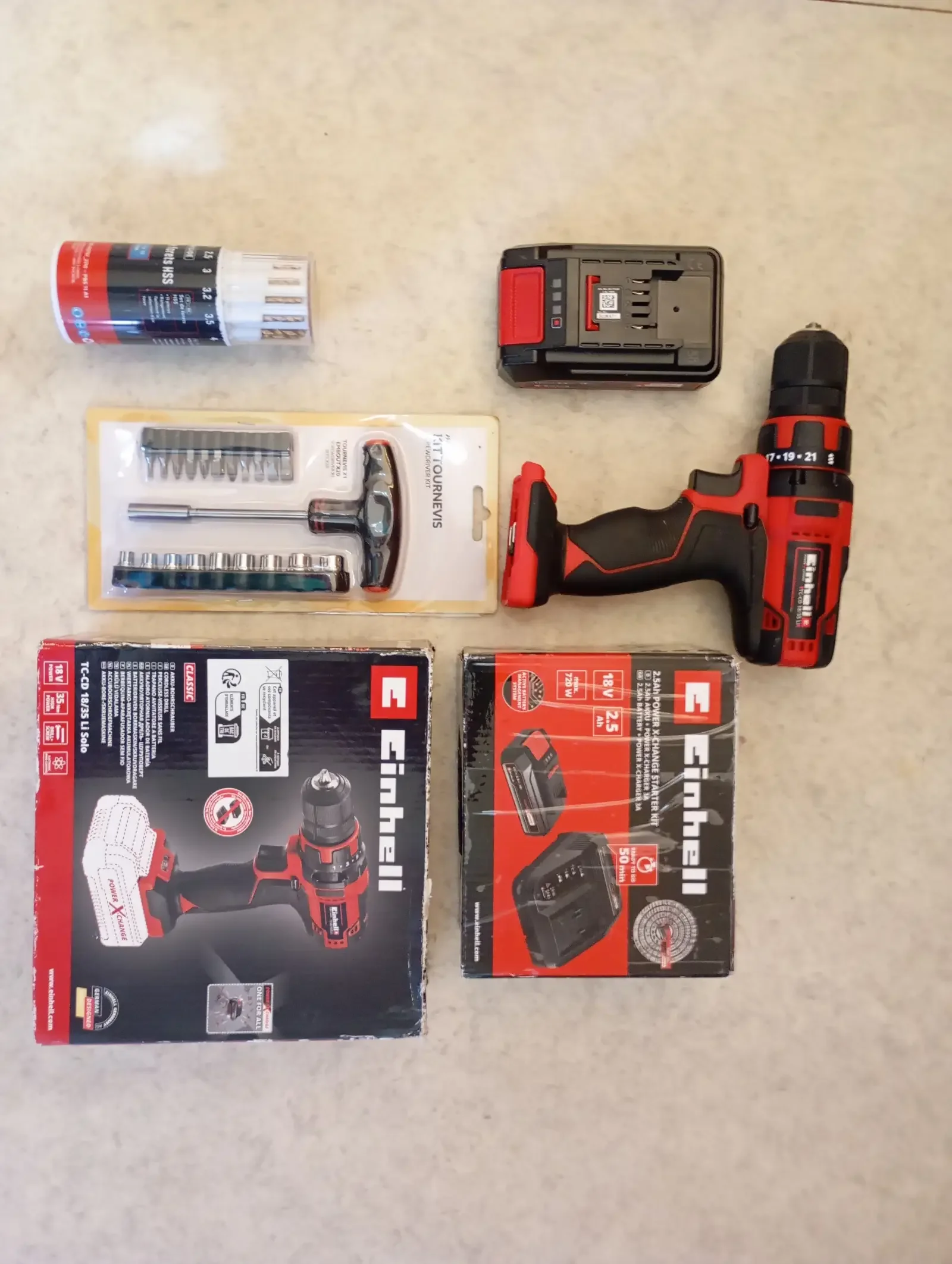 Perceuse-visseuse sans fil Einhell 18V + Accessoires