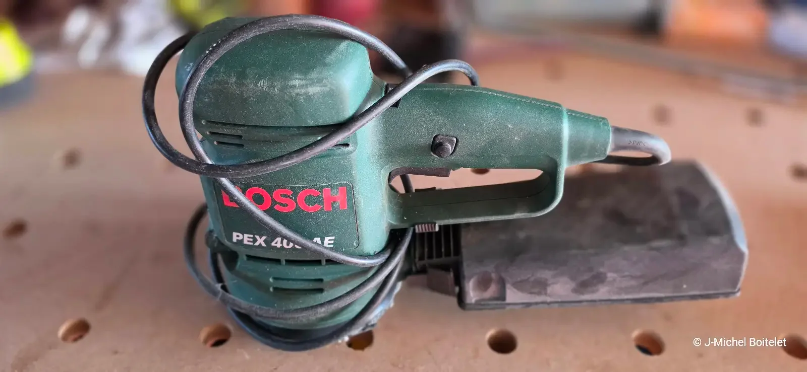 Ponceuse excentrique filaire Bosch