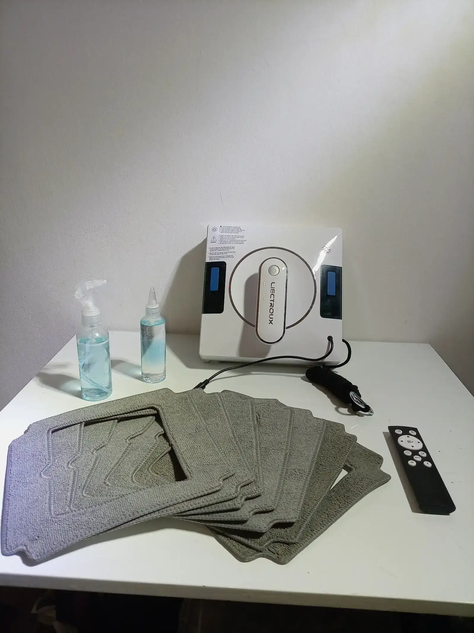 Robot laveur de vitres électriques