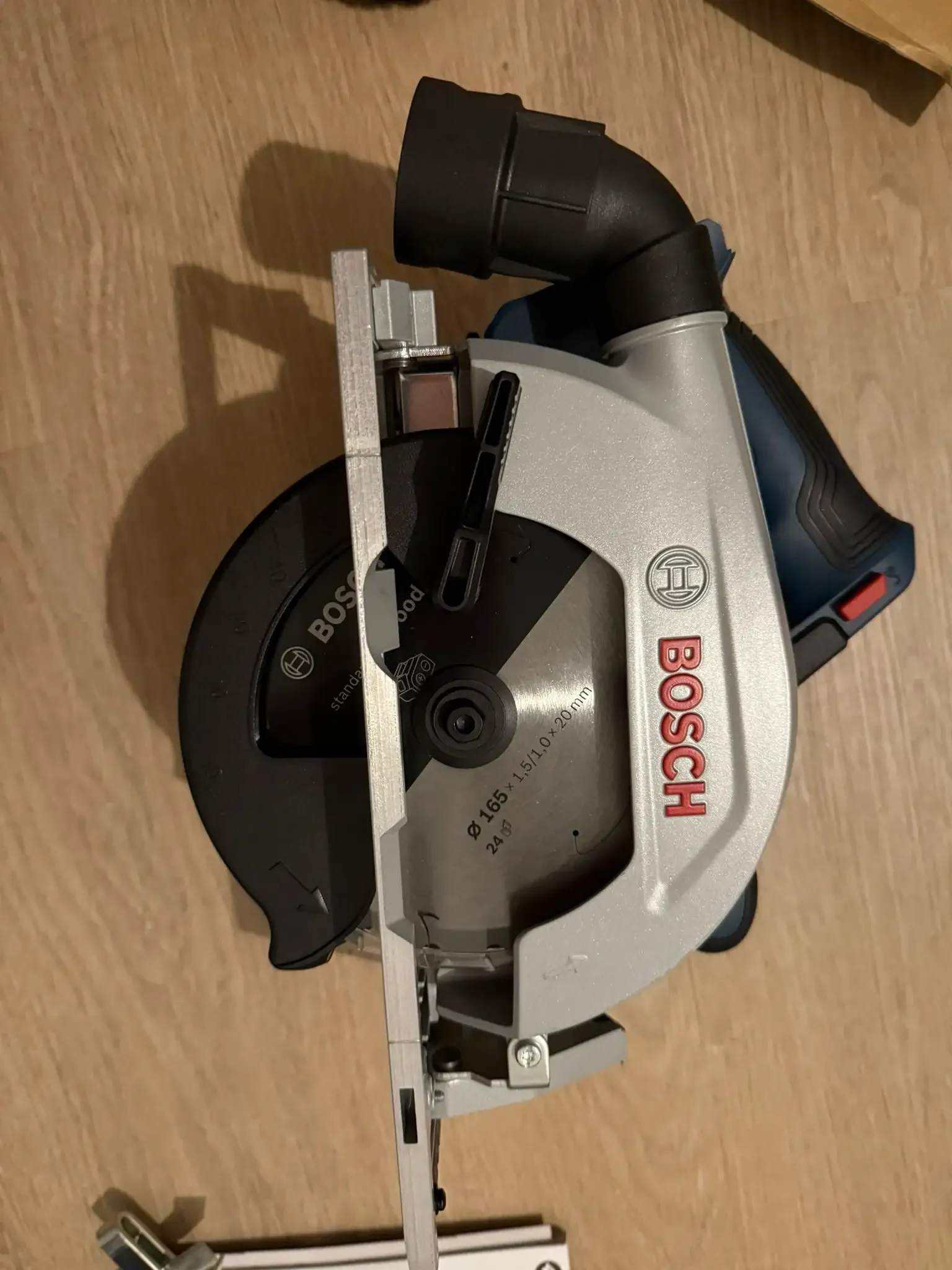Scie circulaire bosche 18v