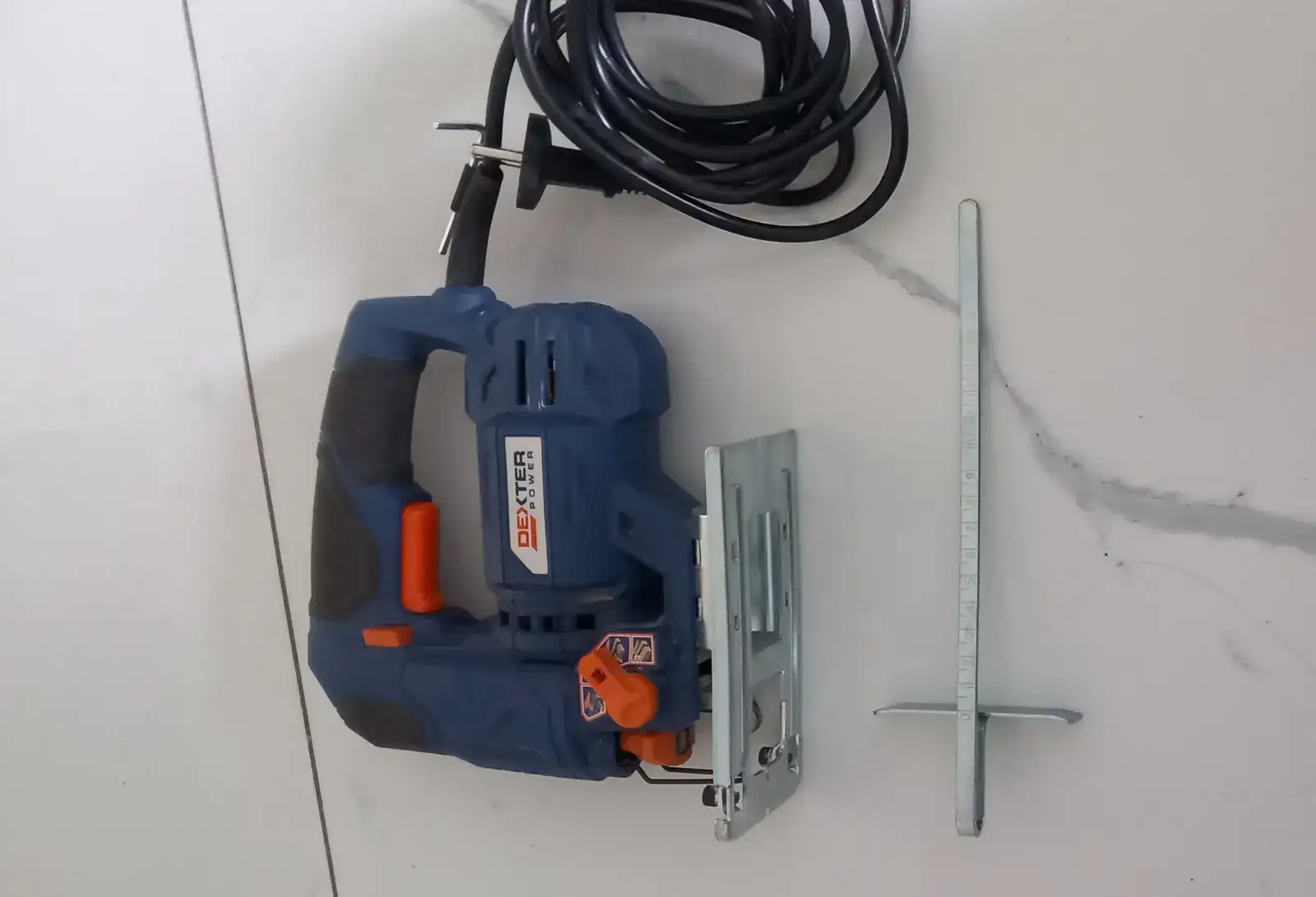 scie sauteuse 600w