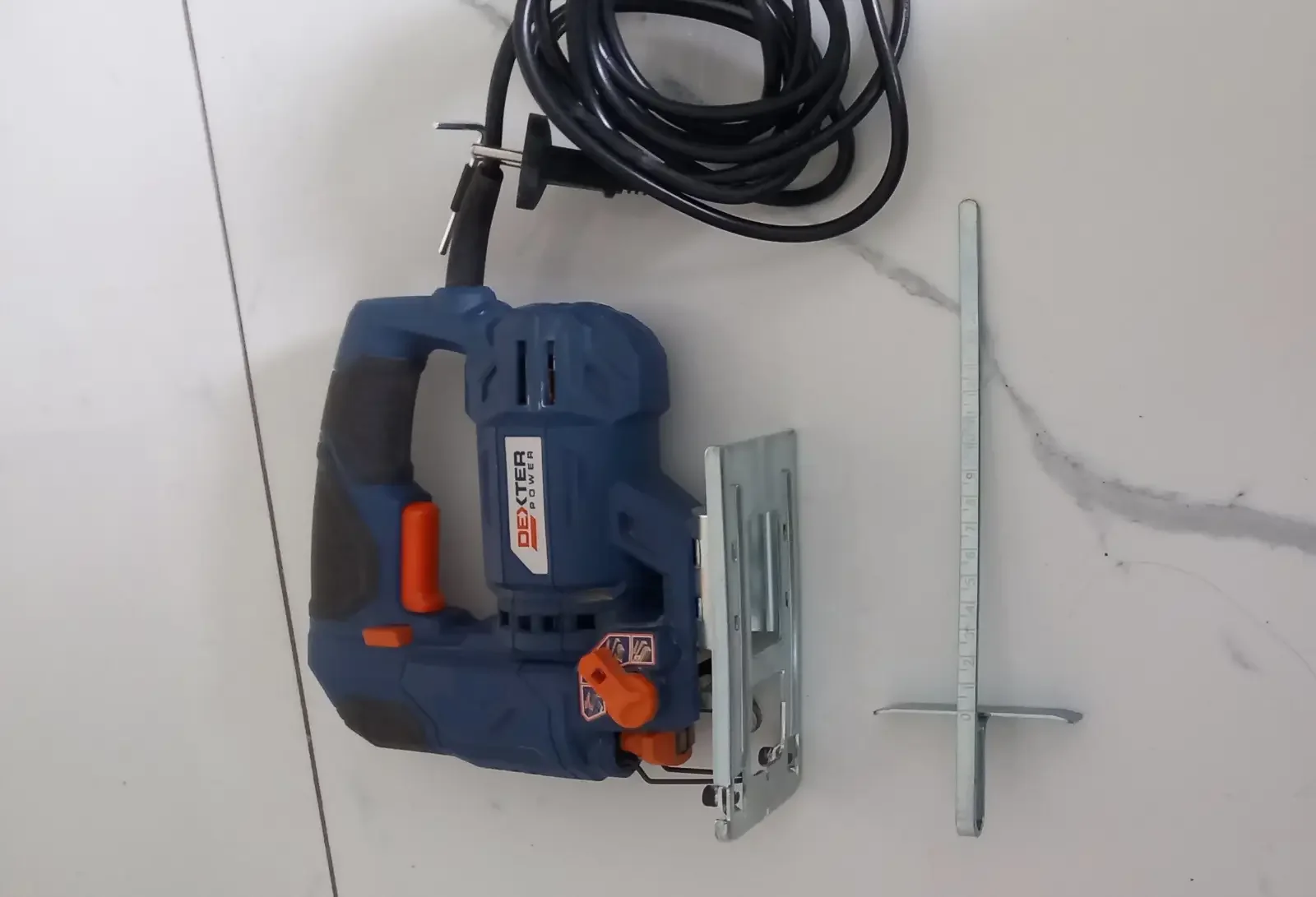 scie sauteuse 600w