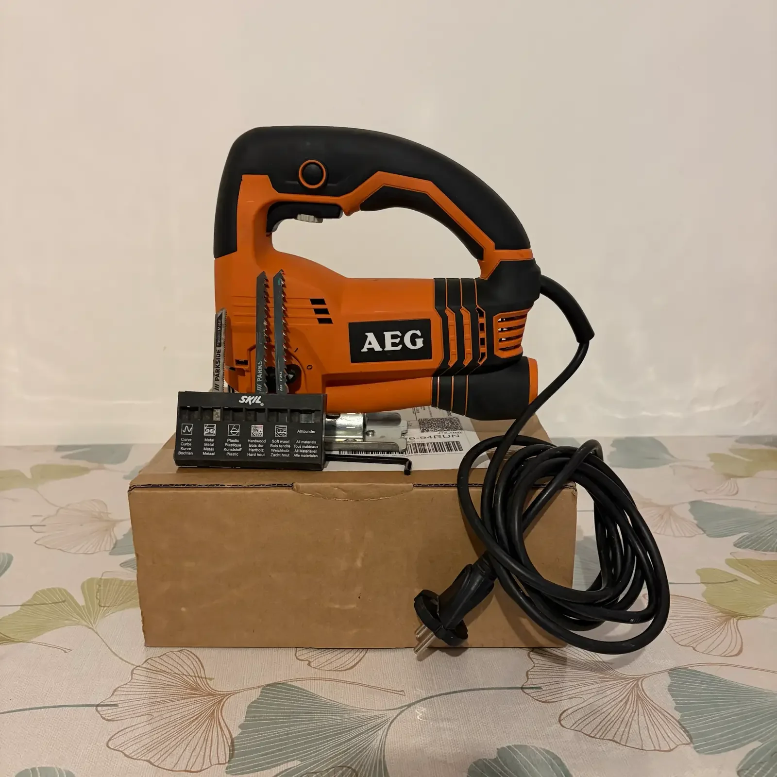 Scie sauteuse AEG