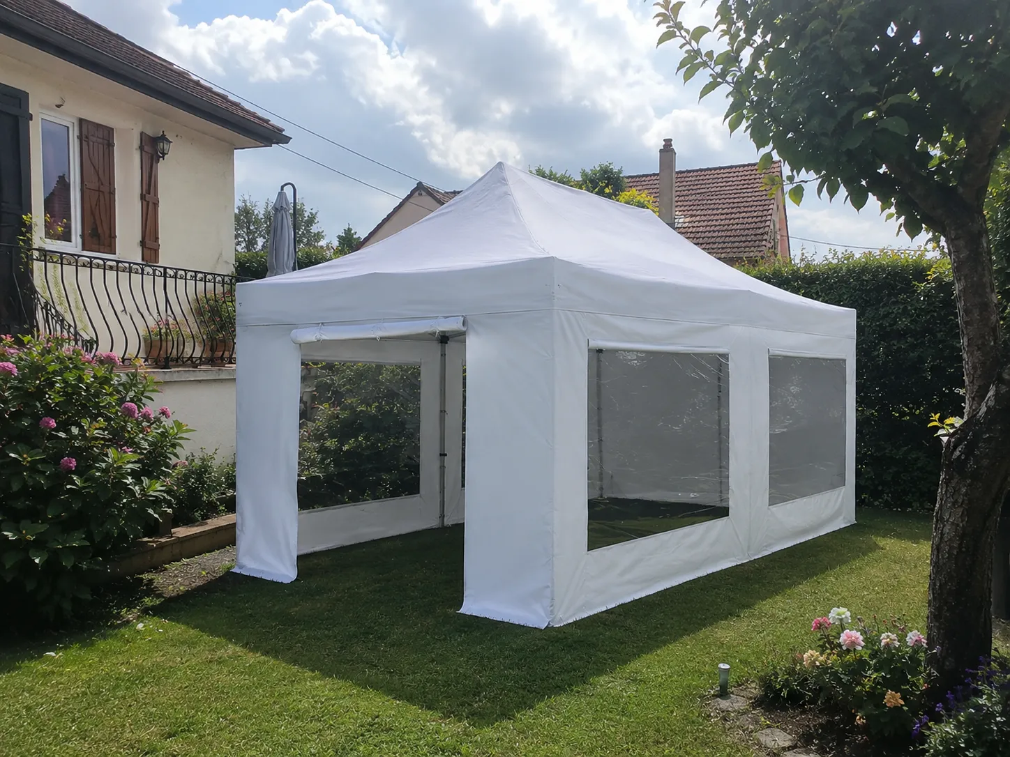 Tente de réception 3x6 m pliable, solide et facilement transportable avec 4 plaques de lestage et éclairage intérieur