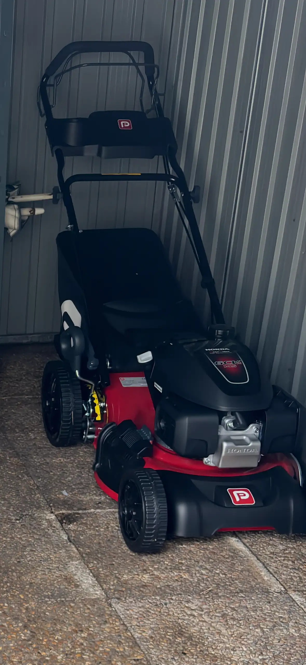 Tondeuse à gazon 46 cm , Honda très récente
